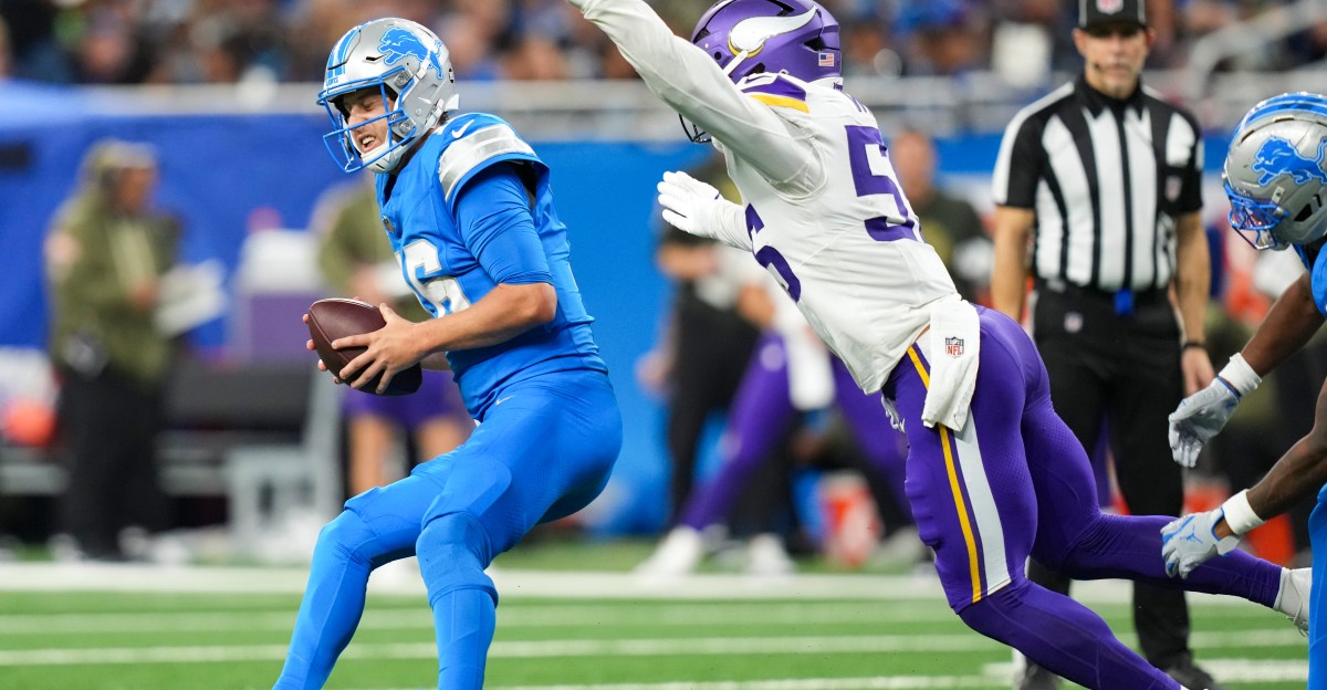 Vikings LB Eric Wilson beat Jared Goff with the blitz vs. Lions