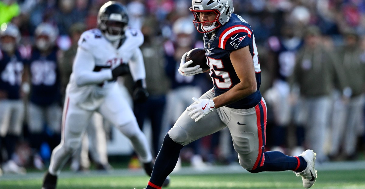 Patriots links 11/03/25: Henry, Douglas come through in nailbiter