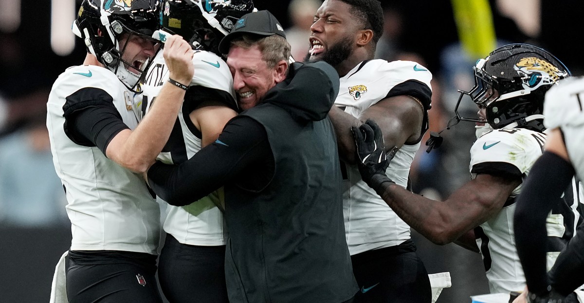 Reviewing Las Vegas Raiders’ Week 9 overtime loss to Jacksonville Jaguars