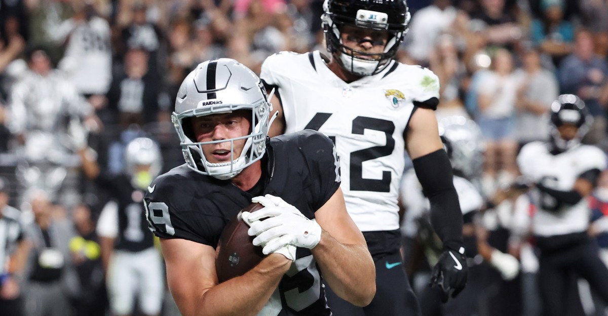Raiders-Jaguars: Brock Bowers shows he’s back despite gut-wrenching loss