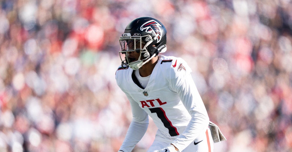 Darnell Mooney broke his collarbone on the first day of training camp