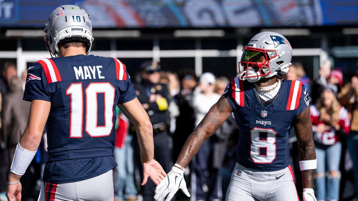 NFL playoff projections: AFC's surprise top seed, Bills' AFC East reign ends