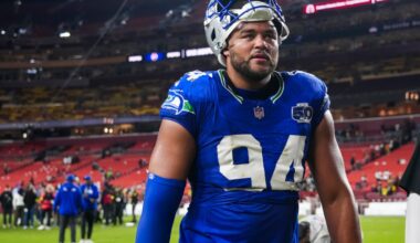 Seattle Seahawks’ Mike Morris gets game captain honors vs. Arizona Cardinals