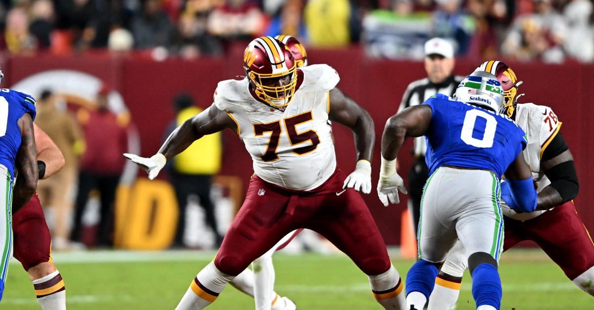 Three Players the Commanders Should Re-Sign Before the Offseason