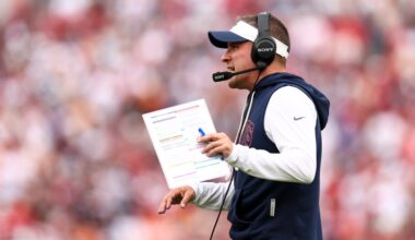 Patriots OC Josh McDaniels gives insight into the art of play-calling