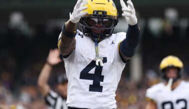 Michigan Football true freshman burns redshirt at Wrigley Field