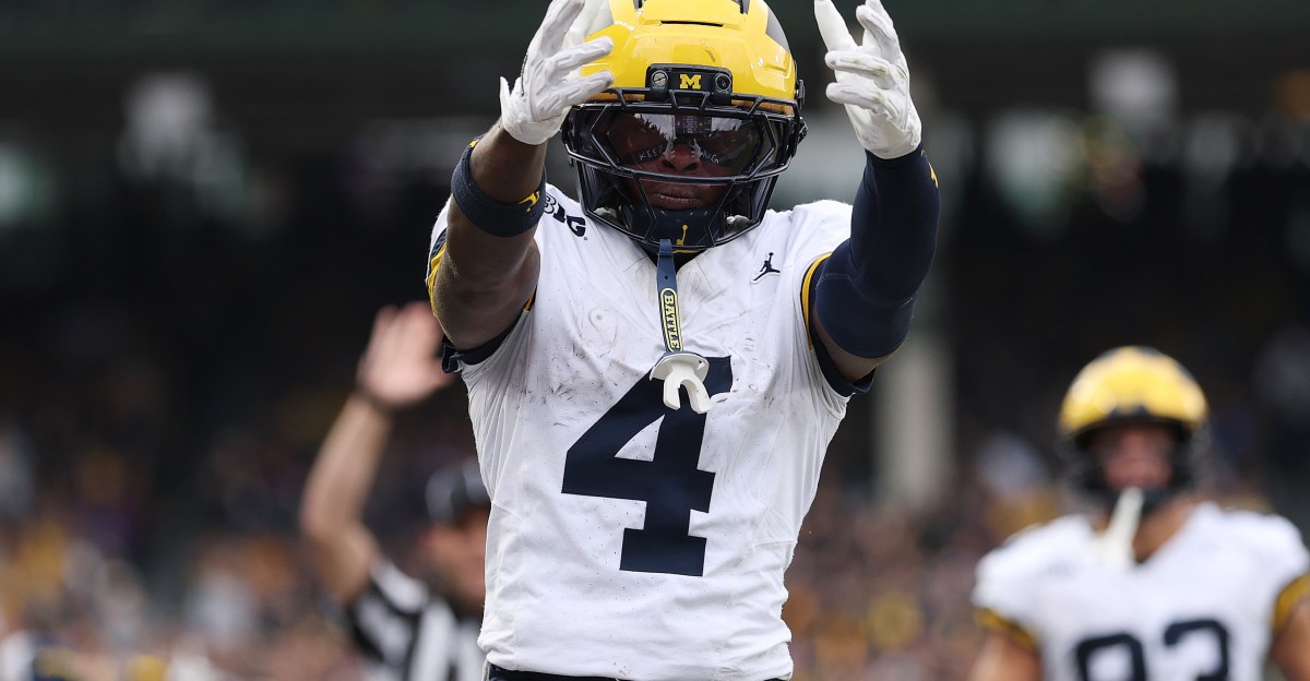 Michigan Football true freshman burns redshirt at Wrigley Field