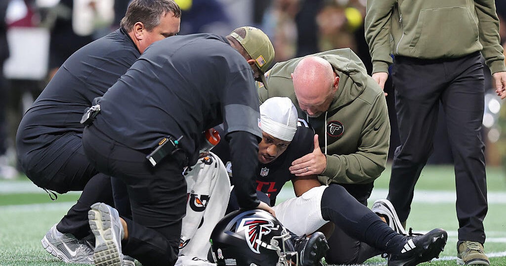 Carolina Panthers v Atlanta Falcons - NFL 2025