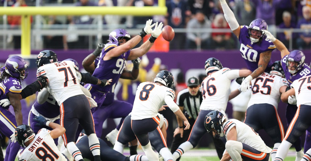 Special Teams Gaffe Dashes Vikings Comeback Hopes Against Bears