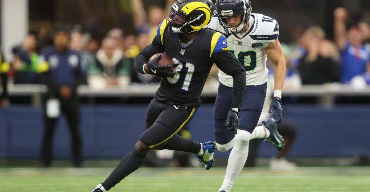 Seahawks-Rams NFL Week 11 final score: Sam Darnold throws away Seattle’s NFC West lead