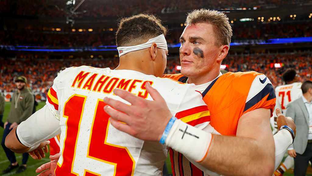 Chiefs fall to 0-5 in one-score games as late issues mount