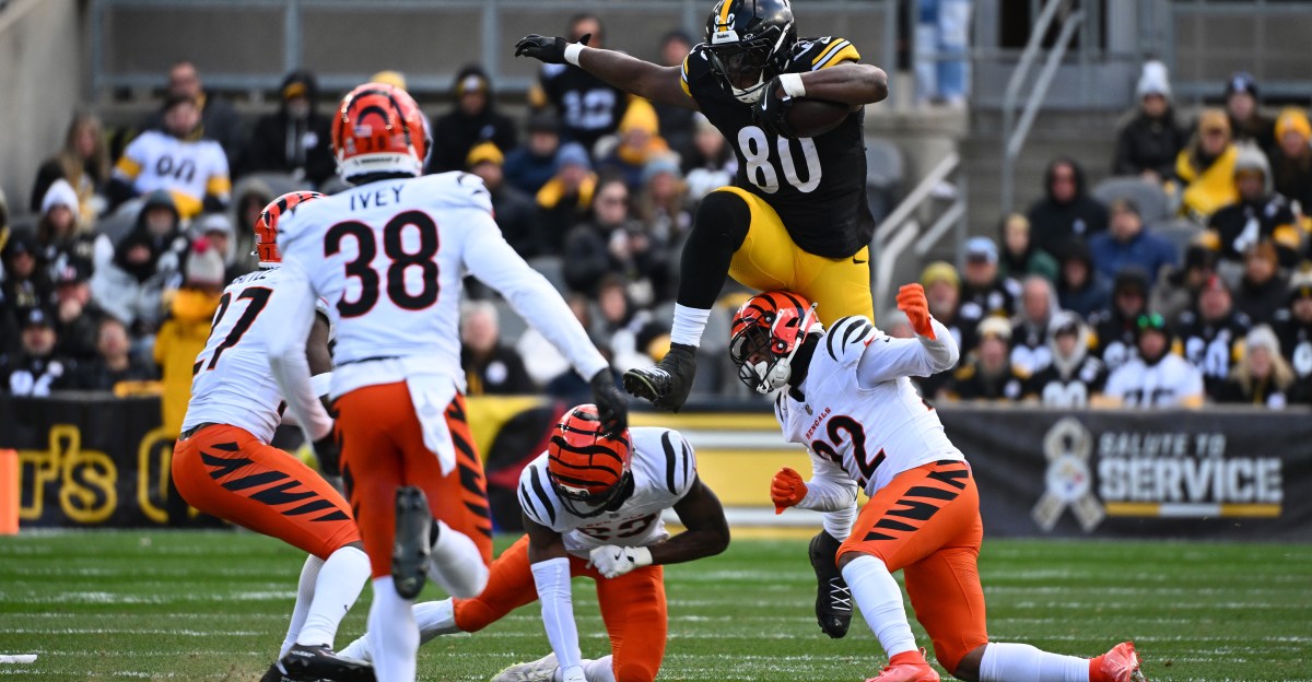 Pittsburgh Steelers TE Darnell Washington reveals how much he weighs