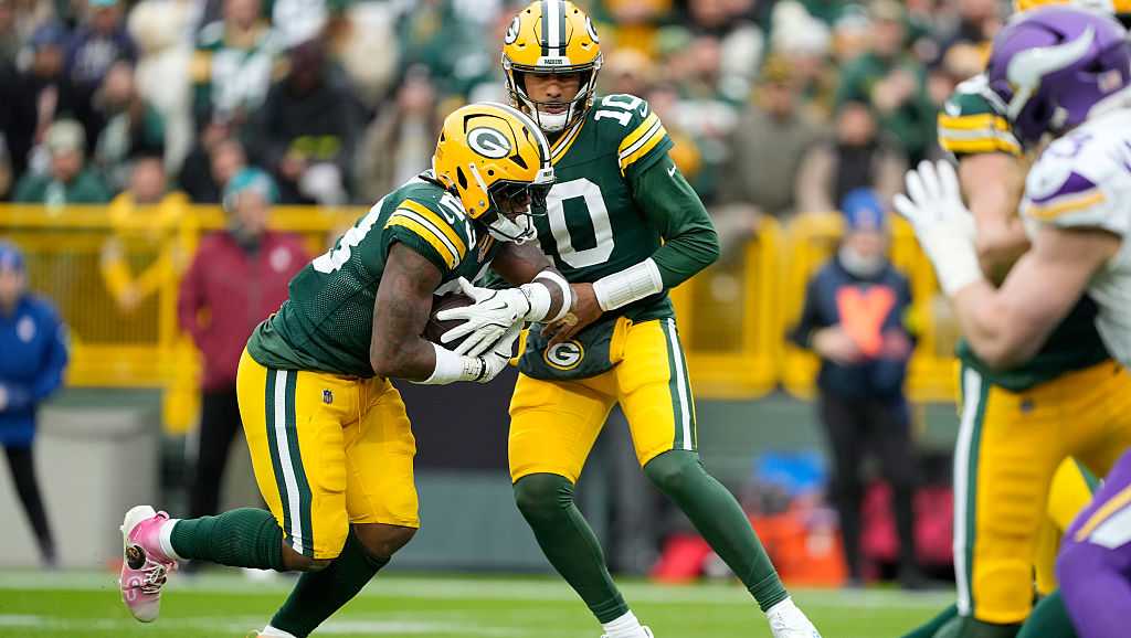 Wilson and Parsons lead Packers to victory over Vikings