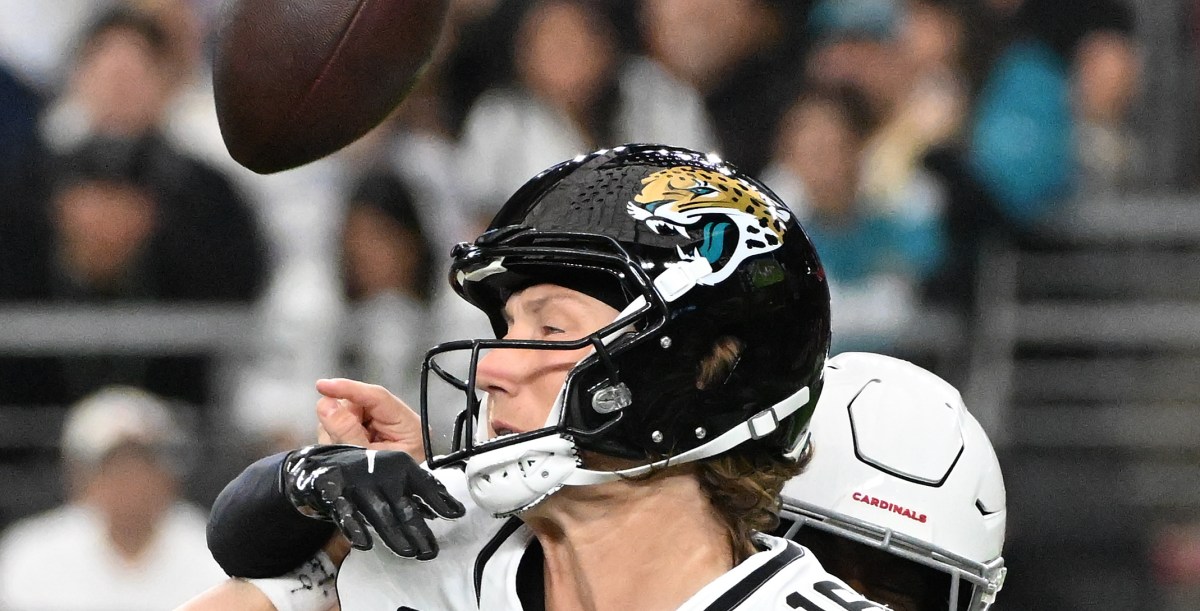OT Thriller: Jaguars Win in Arizona despite 4 Turnover Day by Lawrence