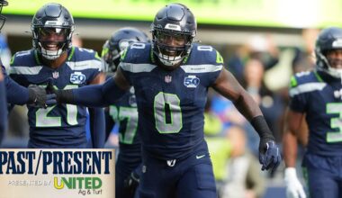 DeMarcus Lawrence earns NFC award after 2 TDs