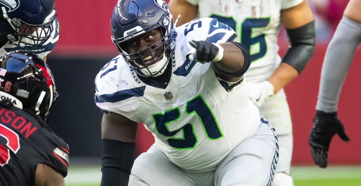 How Olu Oluwatimi changes the Seattle Seahawks offensive line