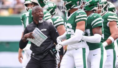 New York Jets News and Rumors: Aaron Glenn hints that Justin Fields might be benched