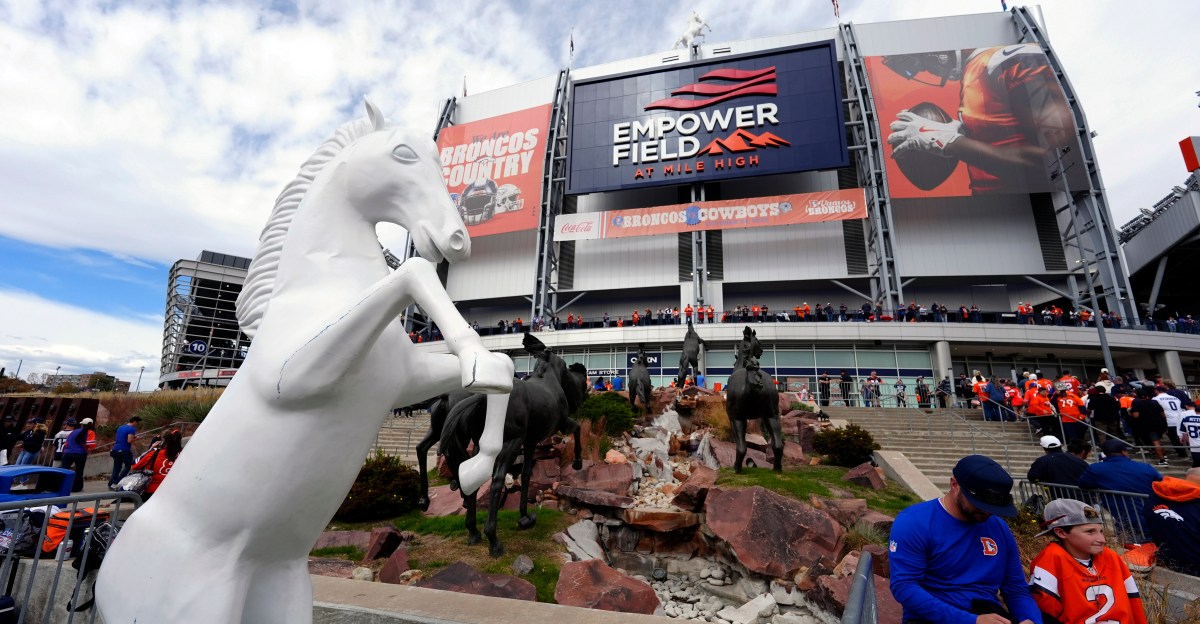 Broncos face significant foe in Chiefs