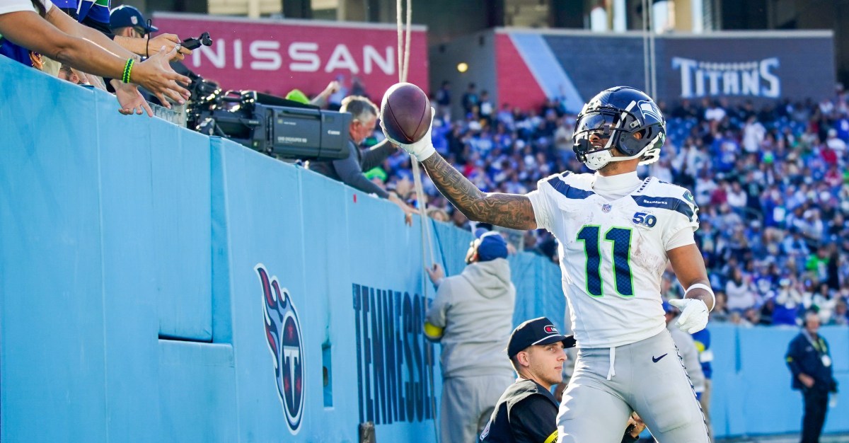 Seahawks-Titans score recap: Seattle labors to needlessly close win over Titans