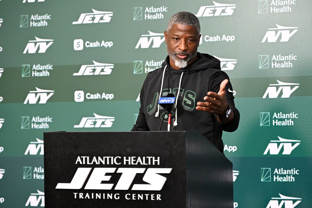 Jets coach Aaron Glenn speaks to the media before practice in Florham Park, NJ.