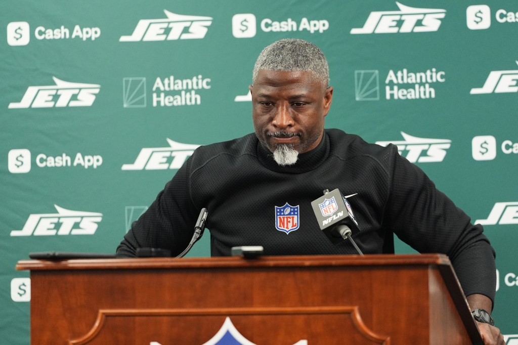 Aaron Glenn is pictured after the Jets' Nov. 23 loss to the Ravens.
