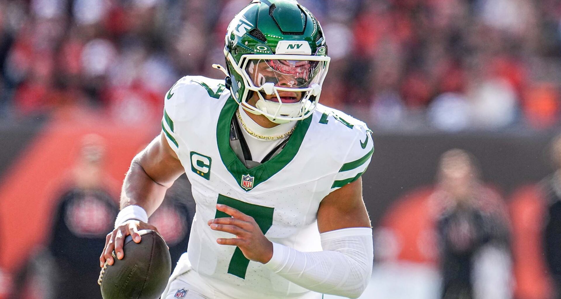 Why it's critical for the Jets' future that Justin Fields alters play style
