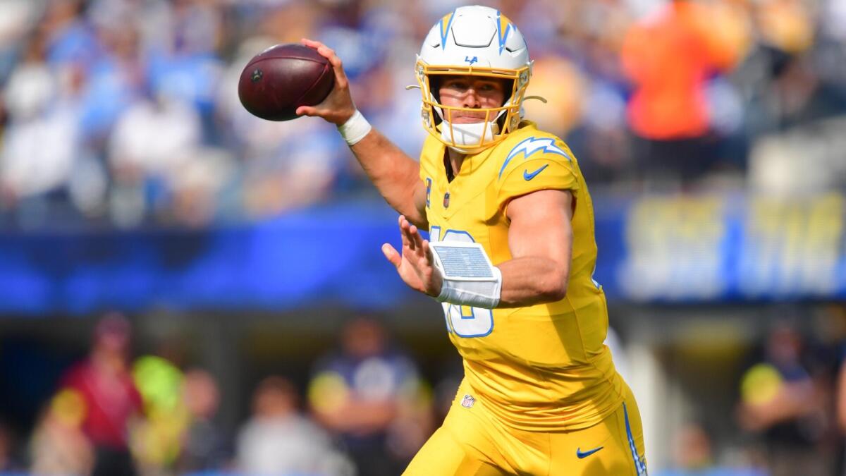 Steelers vs. Chargers: NFL player props for Aaron Rodgers, Justin Herbert for Sunday Night Football Week 10