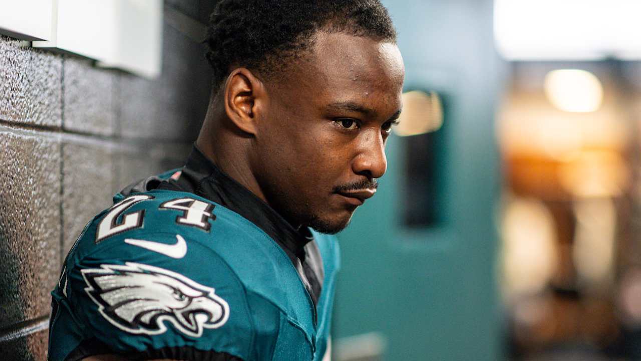 Eagles place Andrew Mukuba on Injured Reserve, sign Britain Covey