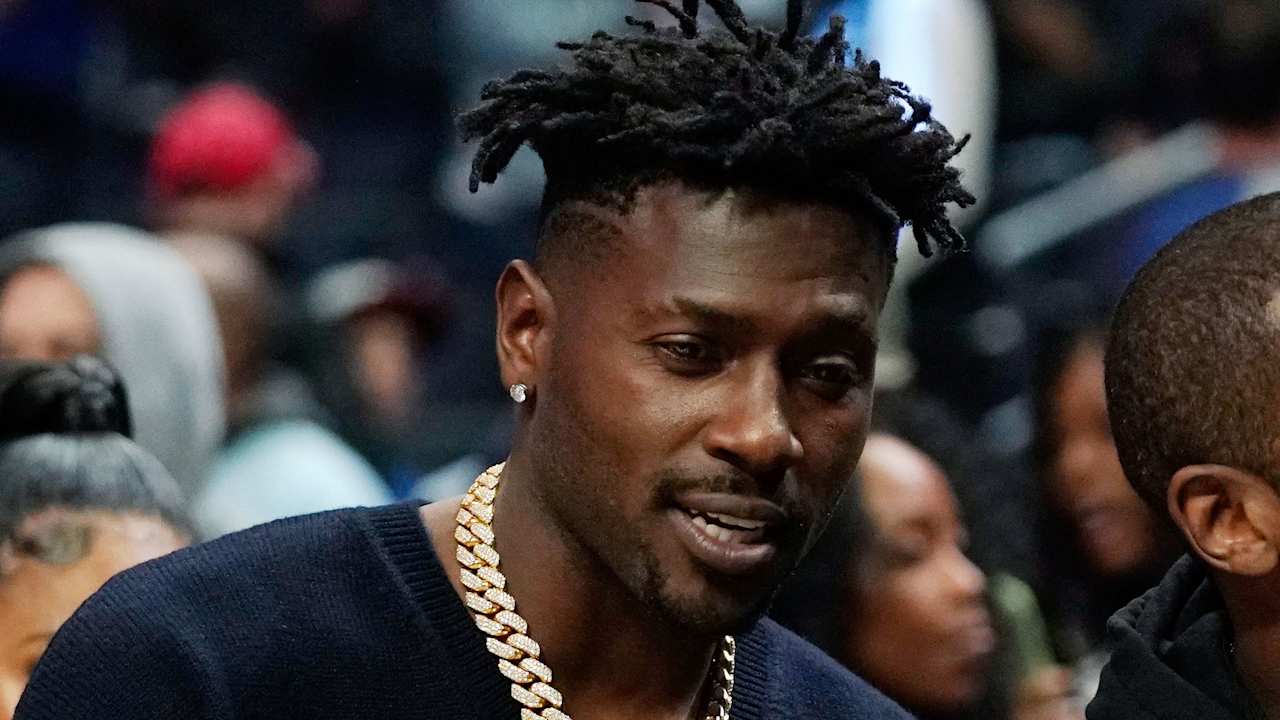 Ex-NFL WR Antonio Brown arrested in Dubai on attempted murder charge in Miami shooting