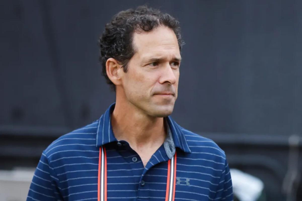 Paul DePodesta leaving Browns for MLB return with Rockies