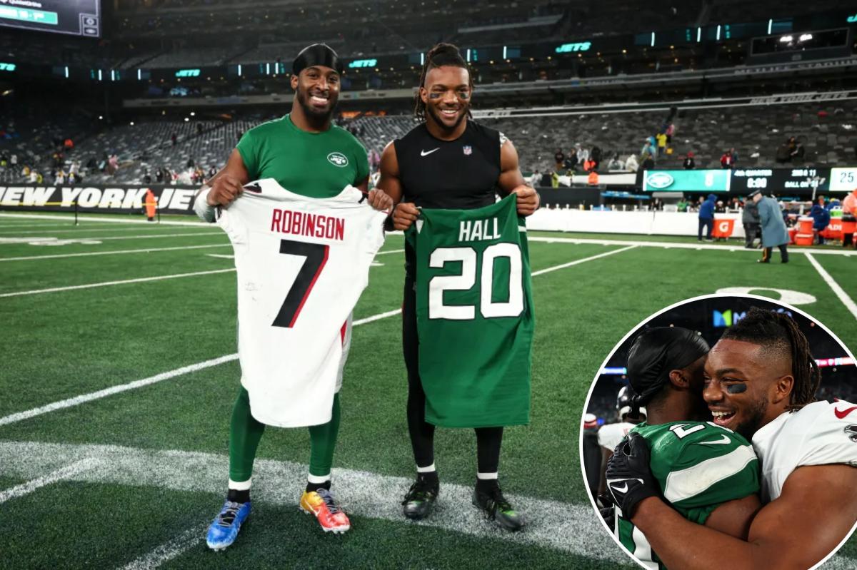 Breece Hall's latest battle with pal Bijan Robinson comes with Jets intrigue