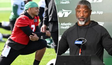 There's a darker side to Aaron Glenn's starting quarterback game