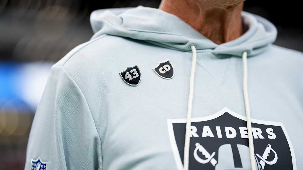 Raiders honor Carol Davis and George Atkinson 