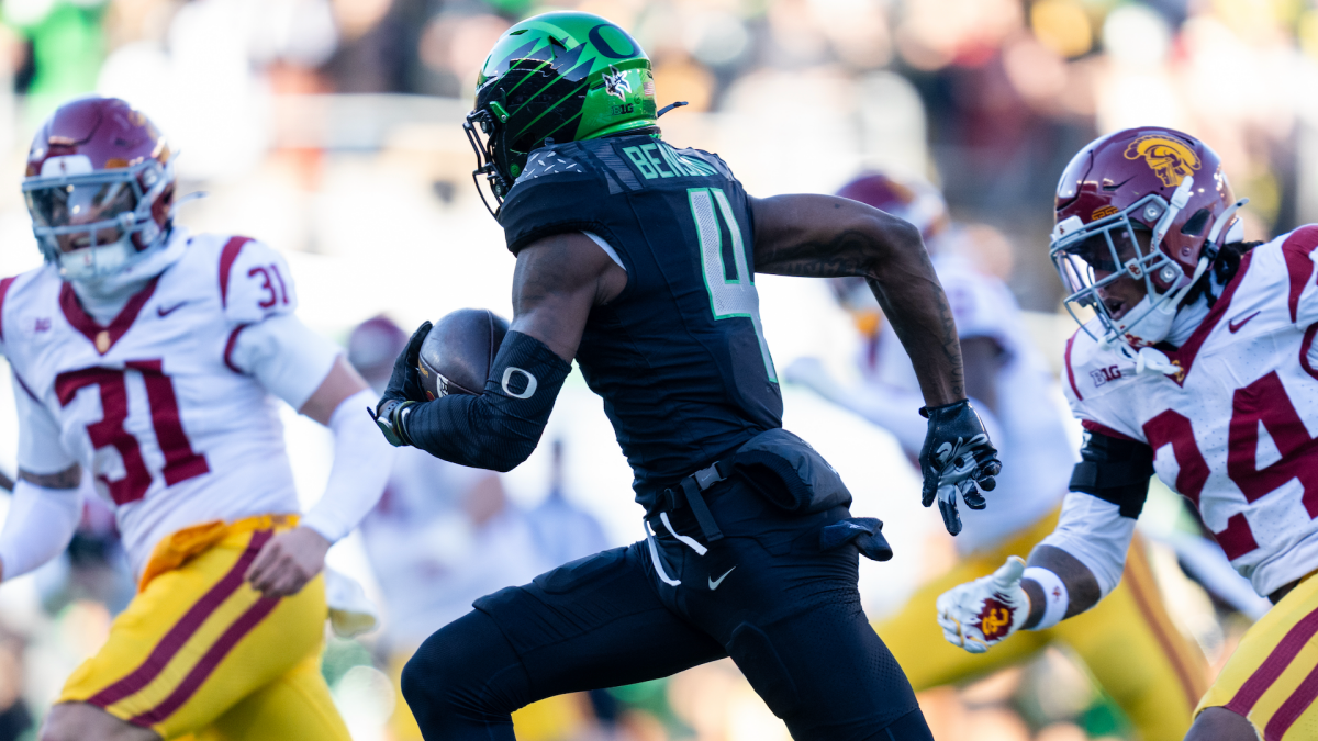 Oregon knocks off USC: How Ducks' victory affects Big Ten Championship, CFP pictures