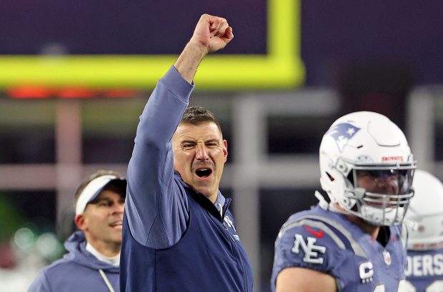 Foxboro, MA - Nov. 13 - New England Patriots head coach Mike Vrabel celebrates during the first half at Gillette Stadium. (Photo By Matt Stone/Boston Herald).