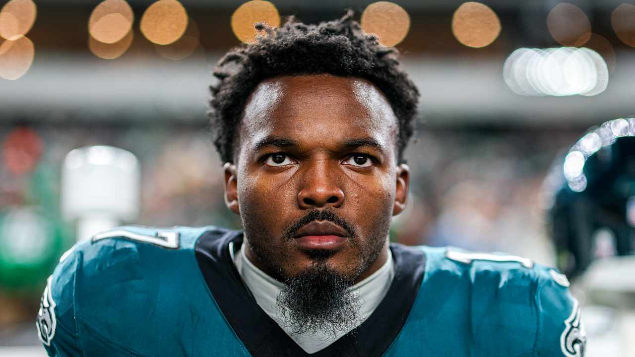 Nakobe Dean's return inspires the Eagles defense