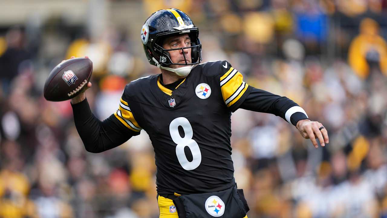 Steelers QB Aaron Rodgers suffers left wrist injury vs. Bengals, will be further evaluated Monday 