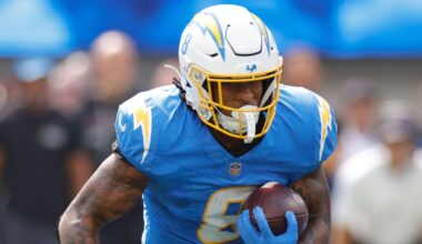 Chargers' Hampton dealt with ankle fracture, hopeful for Sunday