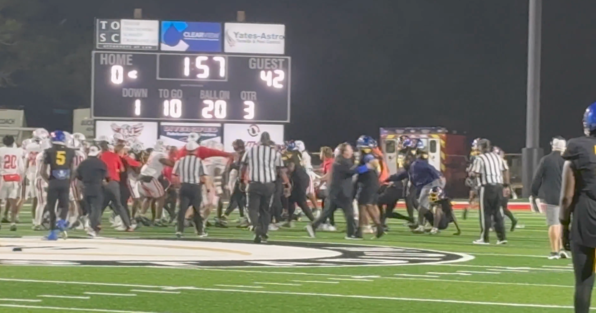 Judge allows Gainesville High School football players suspended after playoff fight to play in quarterfinal