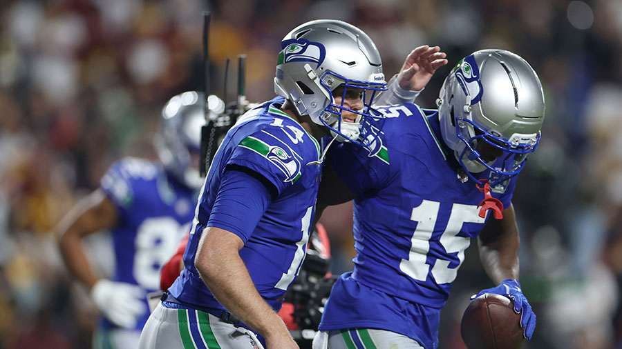 Seattle Seahawks Sam Darnold Tory Horton...