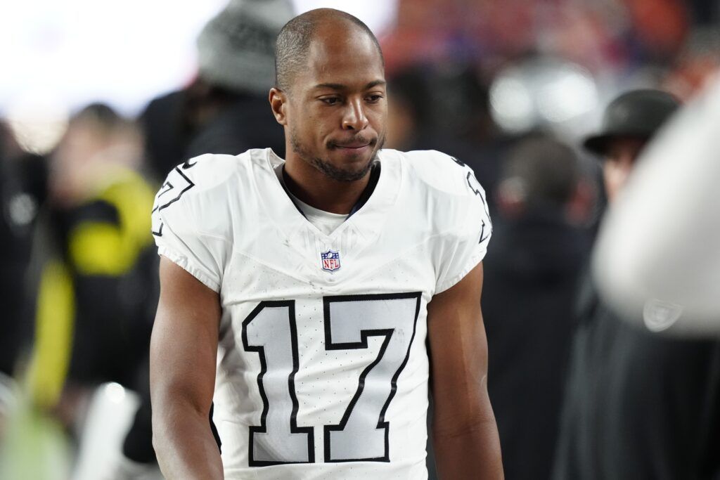 Should You Start Las Vegas Raiders WRs Tre Tucker or Tyler Lockett in Fantasy Football Week 12?