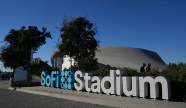 Steelers vs Chargers Prediction, Odds & Best Prop Bets: NFL, Week 10