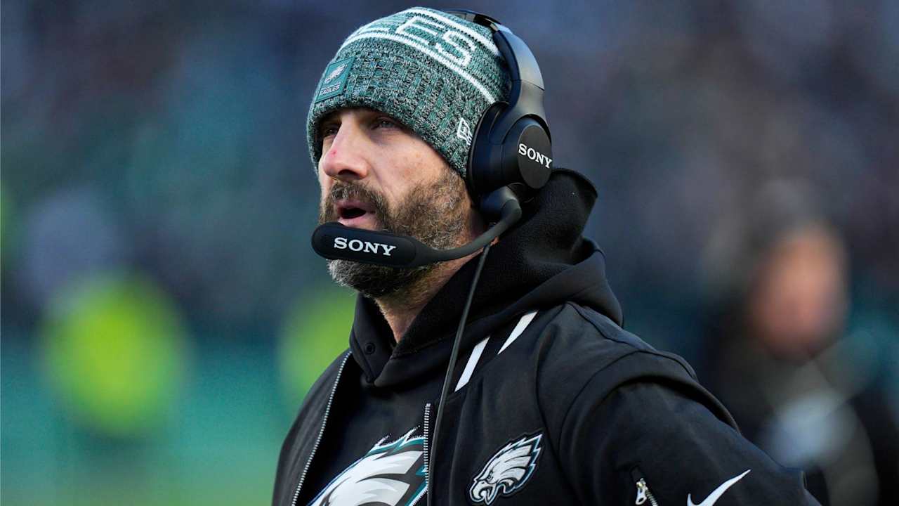 Nick Sirianni backs OC Kevin Patullo after Bears loss, but says Eagles will 'evaluate everything'