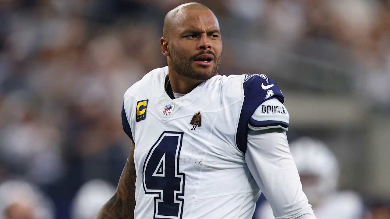 NFL Fantasy 2025 Start 'Em, Sit 'Em: Quarterbacks for Week 12