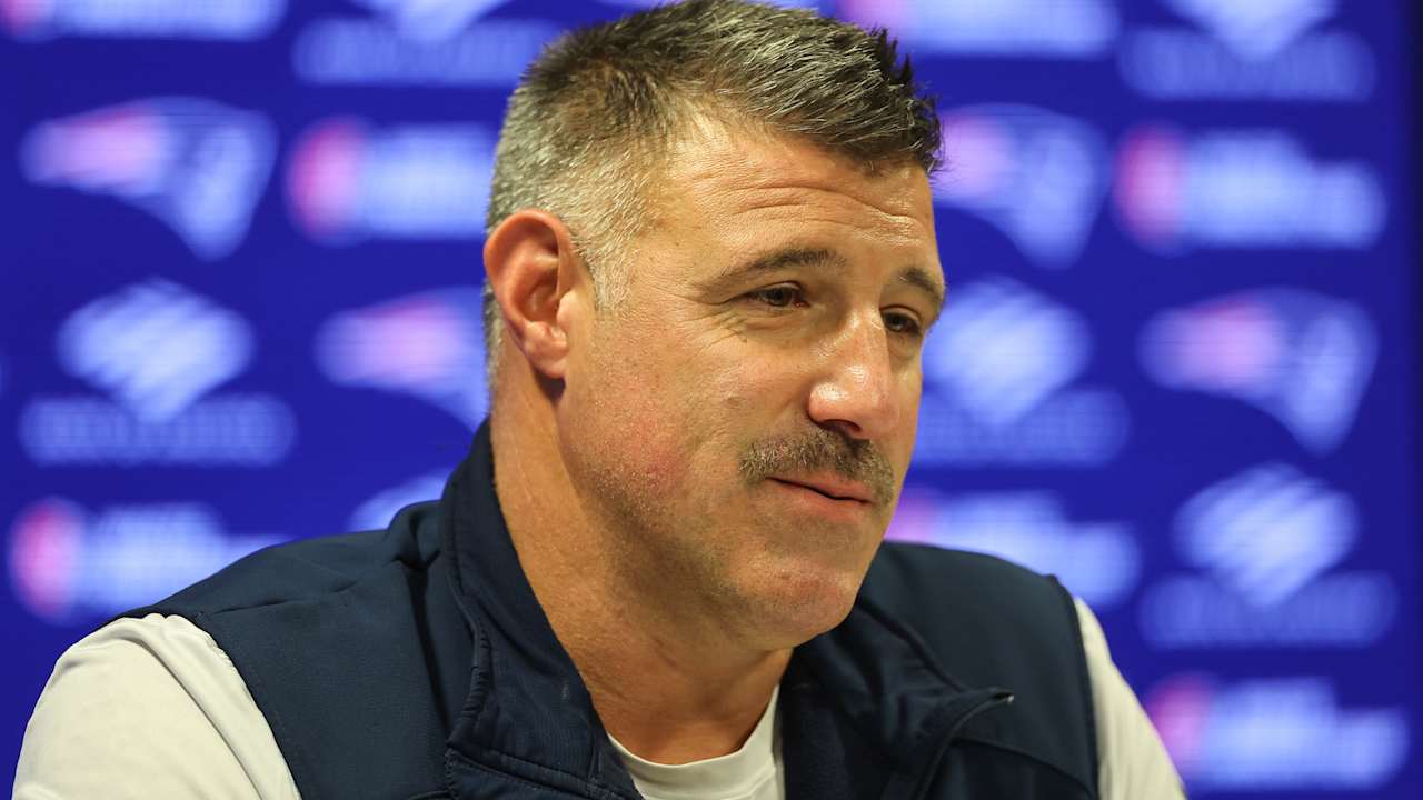 Head Coach Mike Vrabel Press Conference 11/26