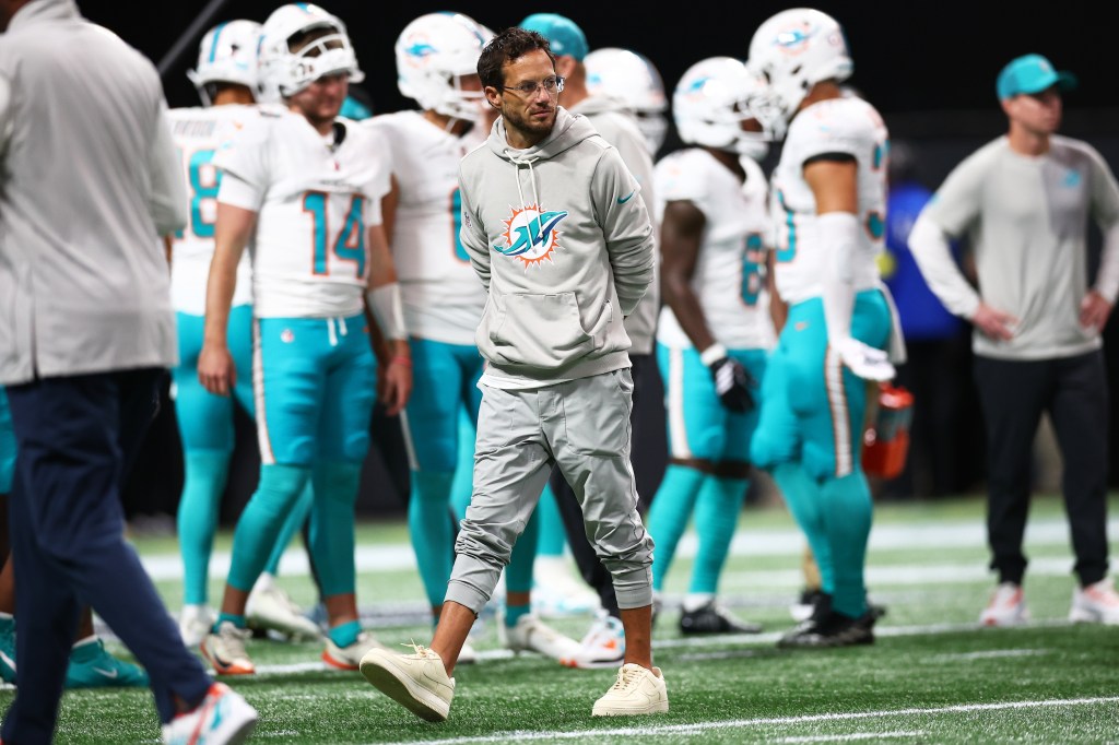Dolphins can't go halfway on rebuild