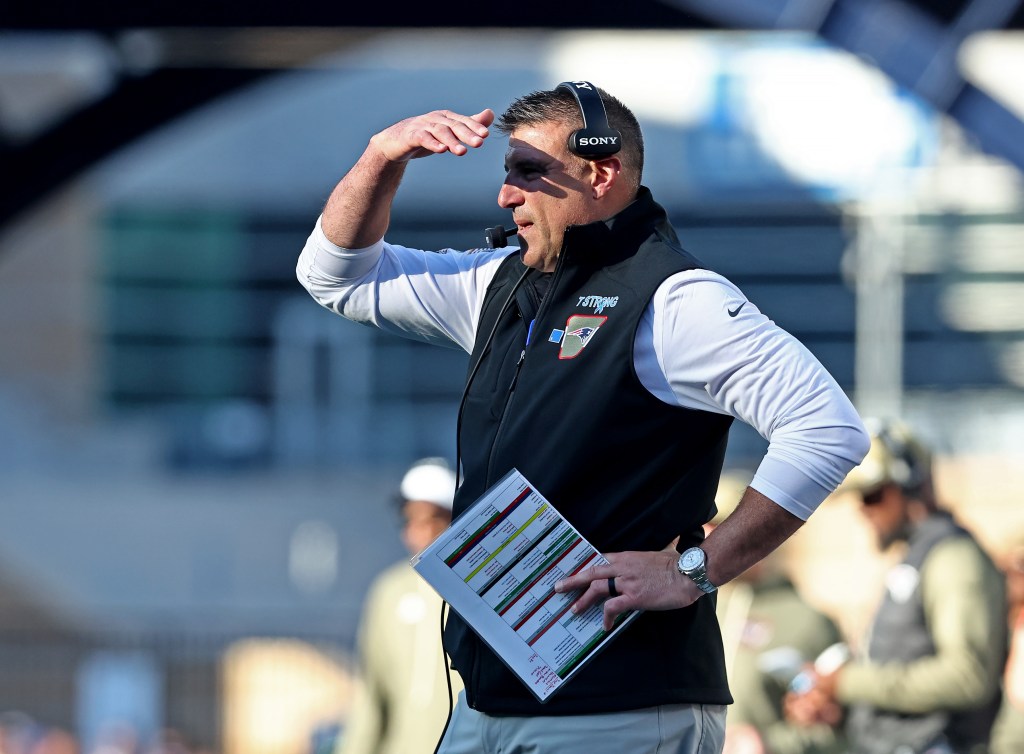 Mike Vrabel explains why Patriots didn't add talent before NFL trade deadline