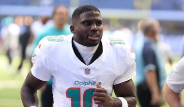 Tyreek Hill praised Chiefs coach for disparaging Trump's NFL knowledge