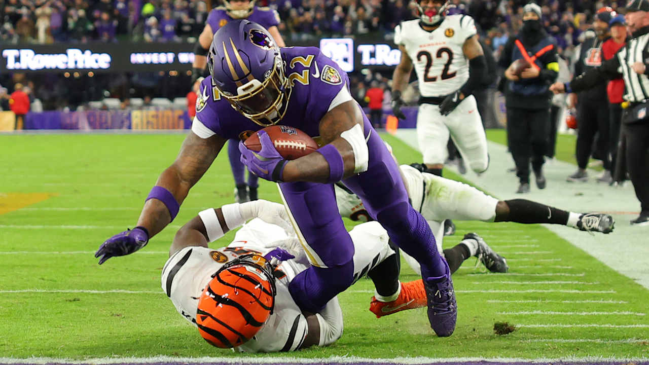 Derrick Henry Surpasses Jim Brown in the Record Books