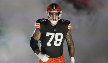 Browns RT Jack Conklin injured in game against 49ers